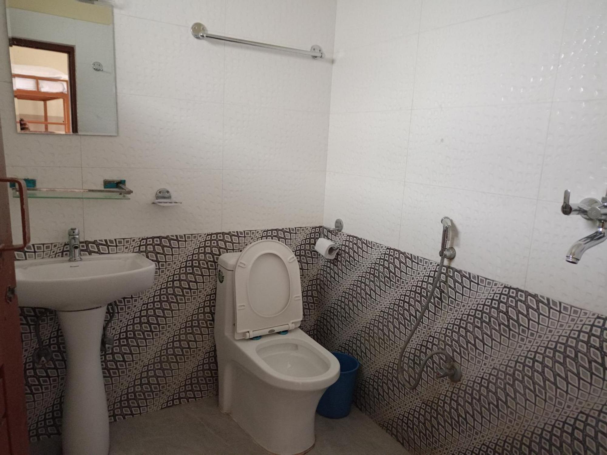 Pokhara Metro Eco Hotel Værelse billede
