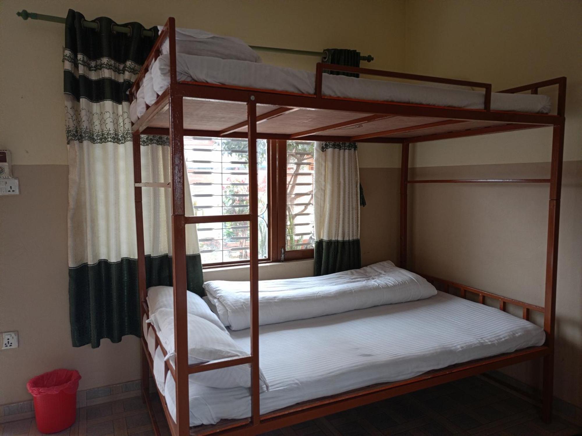 Pokhara Metro Eco Hotel Værelse billede