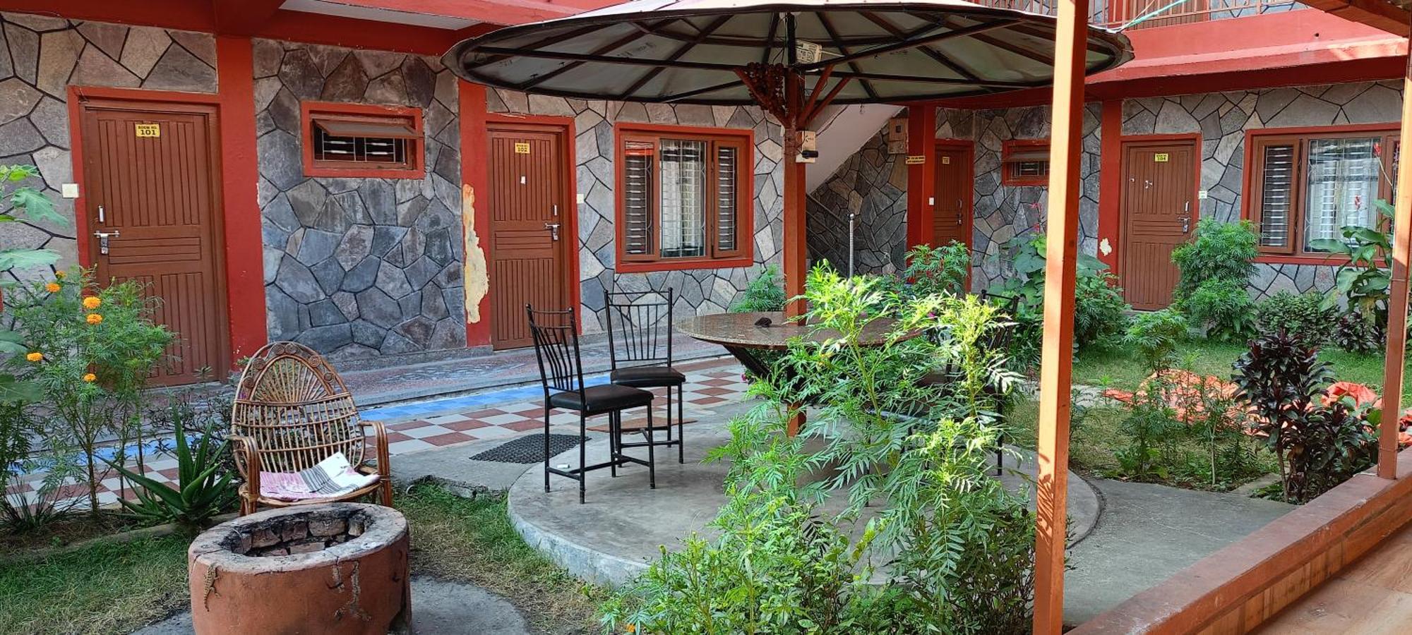 Pokhara Metro Eco Hotel Eksteriør billede