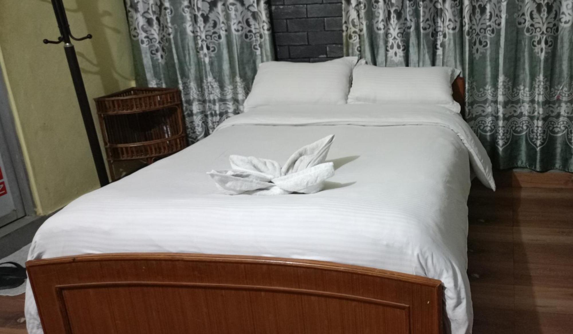 Pokhara Metro Eco Hotel Værelse billede